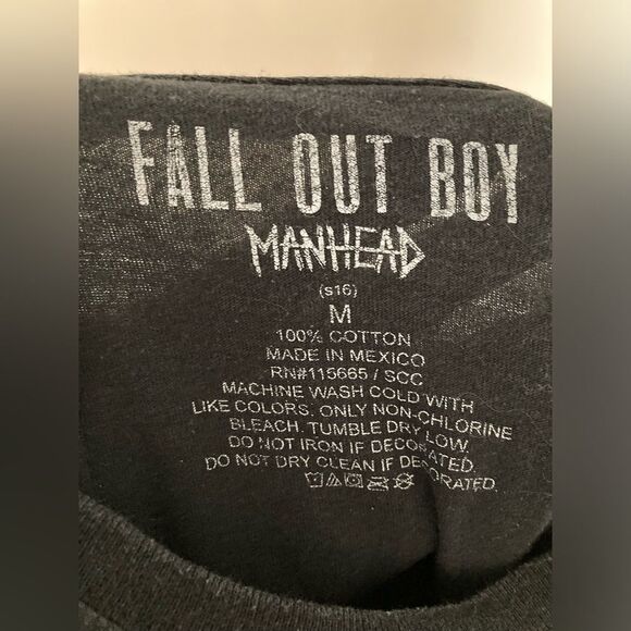 Fall Out Boy Chicago Black Band T-Shirt Unisex Size Medium - Picture 2 of 3